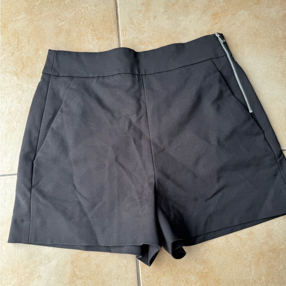 Short Zara